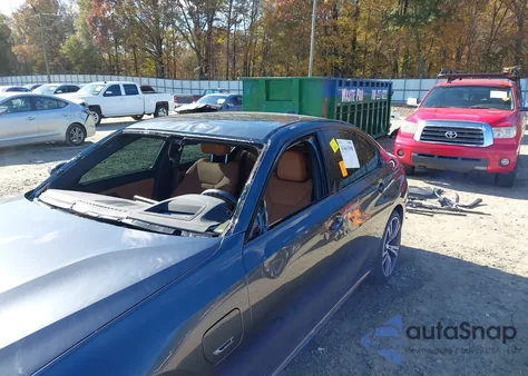 2022 BMW 3 Series 330E из США, поврежденный, VIN 3MW5P7J07N8C55523